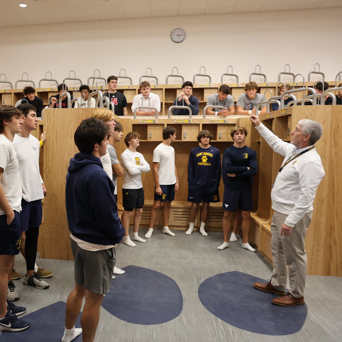 FB: Yesterday was the official unveiling of DiSanto Hall at Saint Ignatius High School! For the first time, our student-athletes got to check out the brand new, state-of-the-art varsity locker room! 
#GoCats | #AMDG