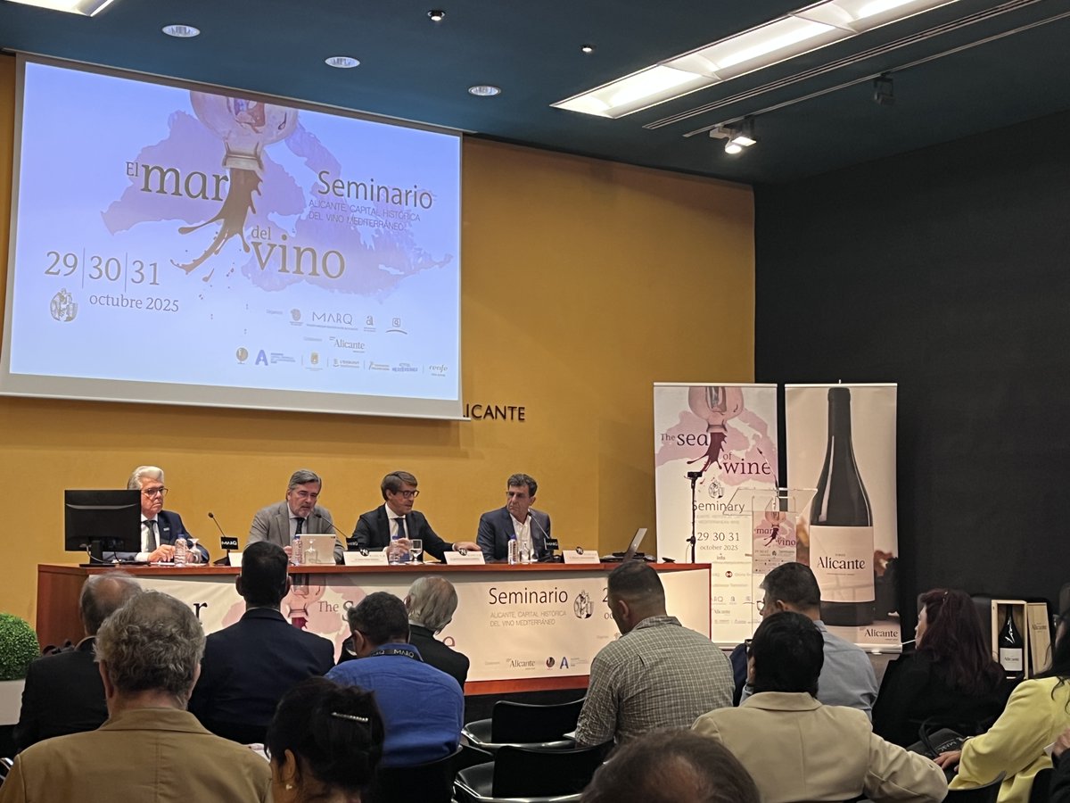 Alicante se reivindica como primera Denominación de Origen en un congreso internacional que recupera la memoria del vino como herramienta de futuro
#MARQ 
🌏 acortar.link/I1IS73