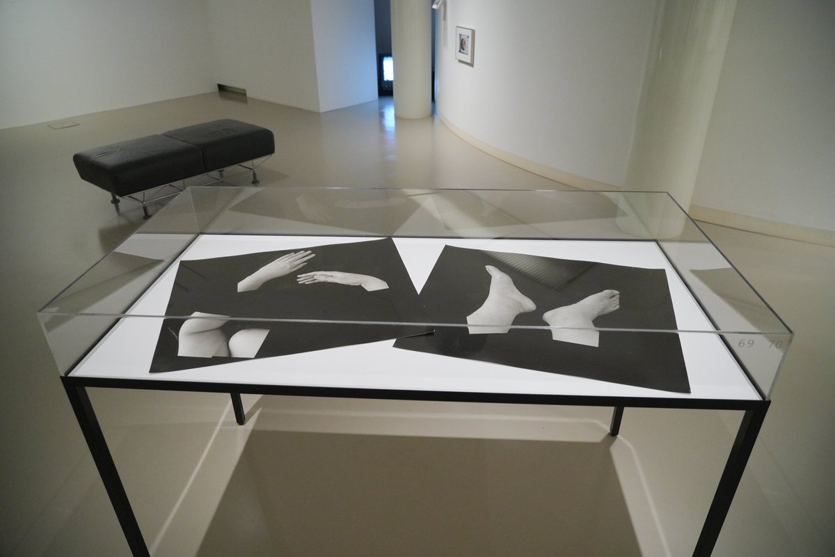 mocaページ Women's Moc Toe Canvas Loafer - Tan