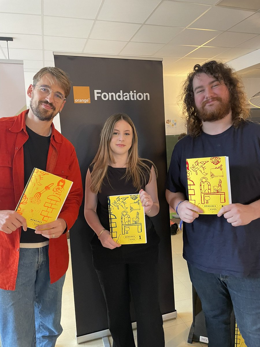 🎉 Félicitations pour l’incroyable exposition «Mémoires Vives » à Morlaix !
Une œuvre riche en histoires et créativité, portée par des jeunes engagés. Un vrai succès qui valorise l’apprentissage. Soutenu par la <a href="/FondationOrange/">FondationOrange</a> avec #MILIEUX, #Mémoriathèque et #IBEP. Bravo👏