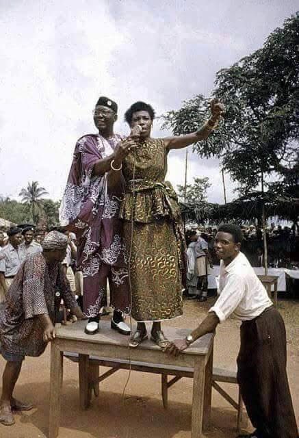 Dr Nnamdi Azikiwe's Campaign In The 1960's..

Dis was before the advent of Oil Money and Corruption!! It was all issues based campaigns with Agric the main source of foriegn exchange and GDP growth.