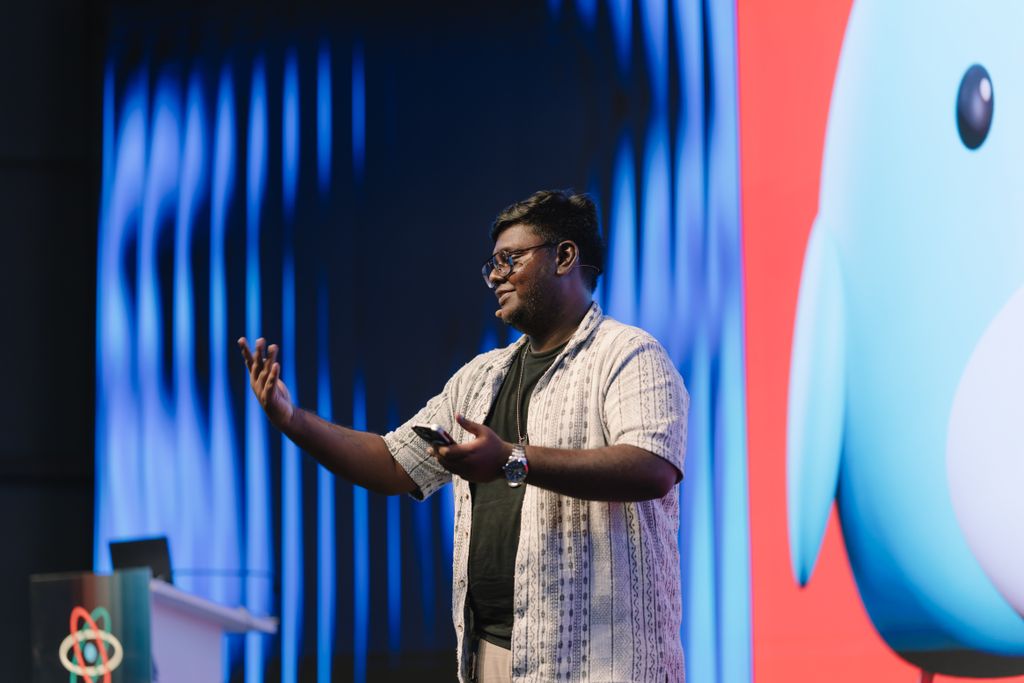 react_india's tweet image. A huge shoutout to our amazing host, Rambo Kamlesh! 

You were on power-on mode the entire time, bringing unstoppable energy, humour and positivity to the React India 2025 stage! 🙌

Thank you for making it happen! ✨ 

#ReactIndia2025  #Host #MC #TechEvents