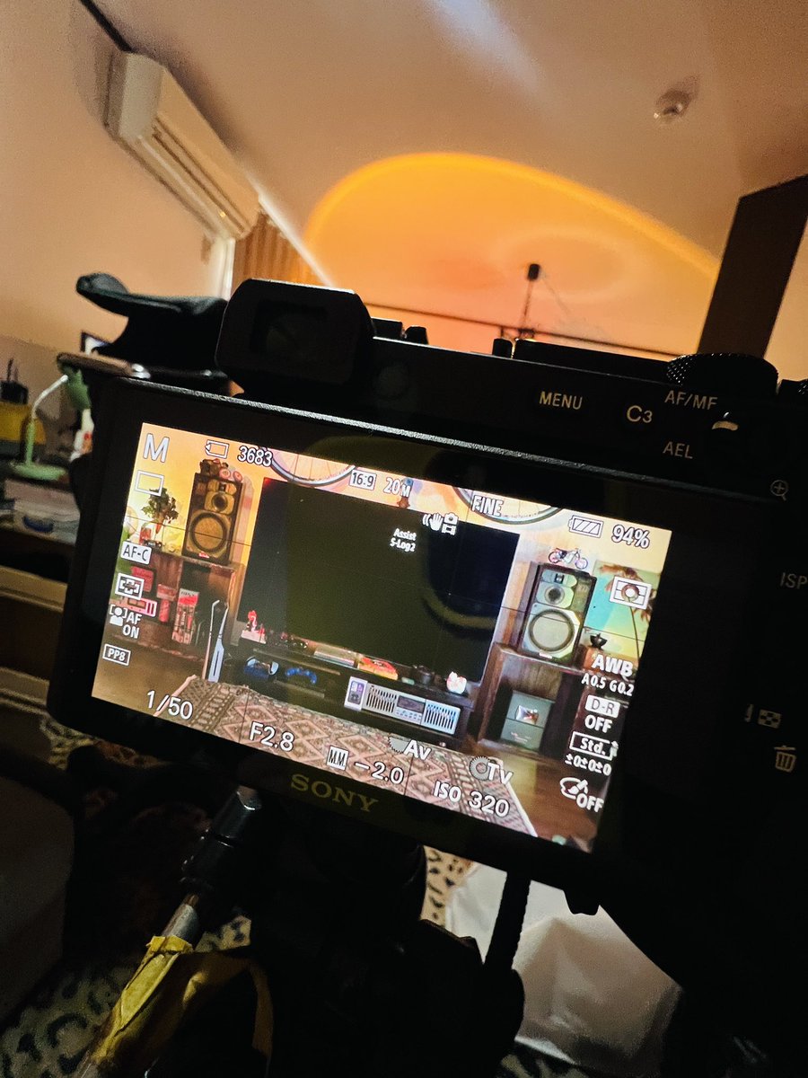 Finalmente terminamos de mudarnos, todavía tenemos mucho que hacer pero la importante es que tenemos de vuelta un hogar! Les cuento cómo nos fue en el próximo video en JAPANISTIC! #japanistic #japon #vivirentokio #mudanzaentokio