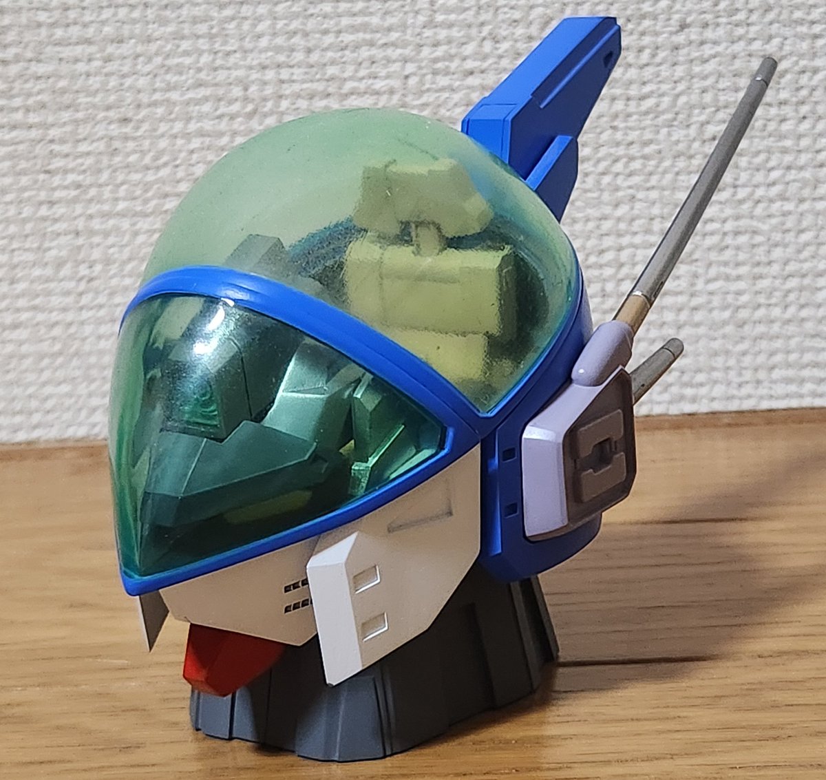 KowMatsu's tweet photo. #ボトムズ総模演
レイズナー枠で展示販売させていただきます。

1/20 NEW LAYZNER HEAD

細かいところまで作り込んだコクピットです。きっと、あのAIの声が聞こえてくるはず？！

会場でじっくり御覧頂けたら、幸いです。 https://t.co/cF8E2Y0z0M