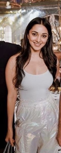 This is why u should not go to the landlords house after 9 pm. My toilet was broken so sissy me went to land lords house to complain about it. Had to have a 45 min conversation with him about everything with his lund on display while he had his evening drink.