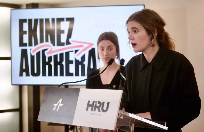 Isunen epaien ostean, Ernaik «benetako arazoa estaltzeko» kriminalizatu dituztela salatu du naiz.eus/eu/info/notici…
✍️ <a href="/nerealauzirika/">Nerea Lauzirika Marquínez</a>