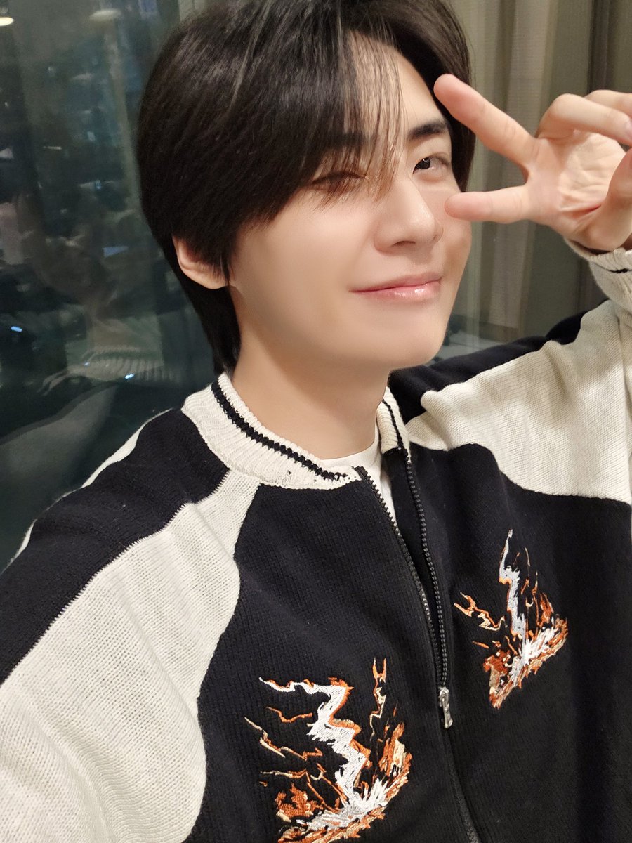 이진혁 (LEE JIN HYUK) tweet media