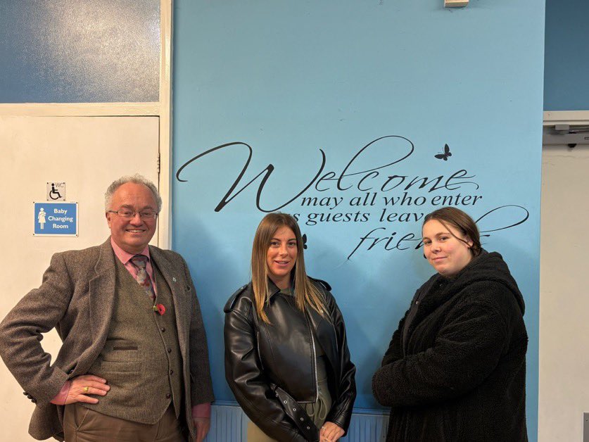 ReformDaily_'s tweet image. 🐝 PCC Rupert Matthews has been a busy bee - supporting frontline action to keep communities safe

From tackling antisocial behaviour at New Parks Hub to backing road safety, anti-theft &amp;amp; support for domestic abuse victims in Blaby 💪🏻

#CrimePrevention #ReformUK @parks_hub