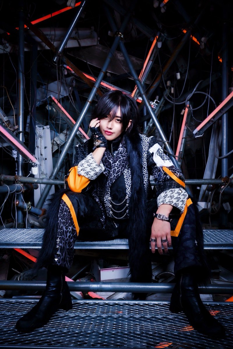 ╋━━

   MELT THE BULLET 𝓝𝓮𝔀 𝓜𝓮𝓶𝓫𝓮𝓻

🧡オレンジ色担当: 舘
(<a href="/mlbl_tachi/"> ︎︎舘【MELT THE BULLET】</a> )

   -11/20 吉祥寺CLUB SEATAお披露目-

              RP &amp; ♡＝合計1000
           達成で全体アー写公開🔫

#めるばれ 
                                                   ━━━╋