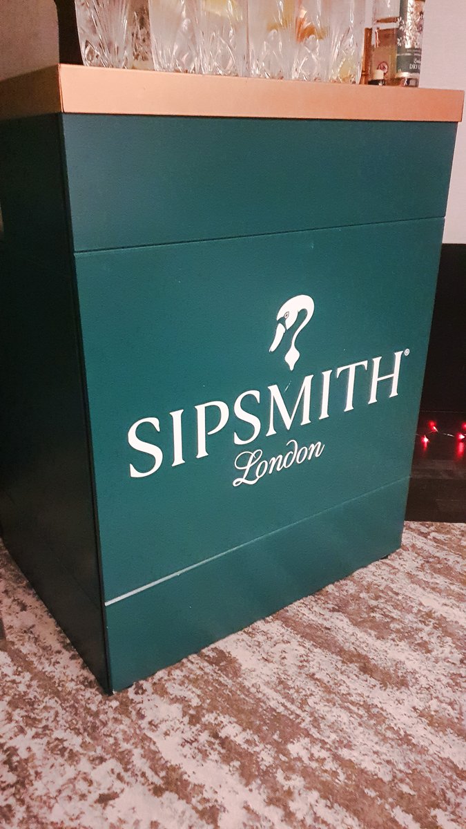 woncomms's tweet image. A Halloween Inspired Gin Tasting Experience With @sipsmith London

This spooktacular affair was a superb team bonding activity with witches, ghosts, ghouls and frighteningly good gin.

How did you spend your Halloween?

#halloween #bonfirenight #newyork #courtois #trent #gbbo 👻