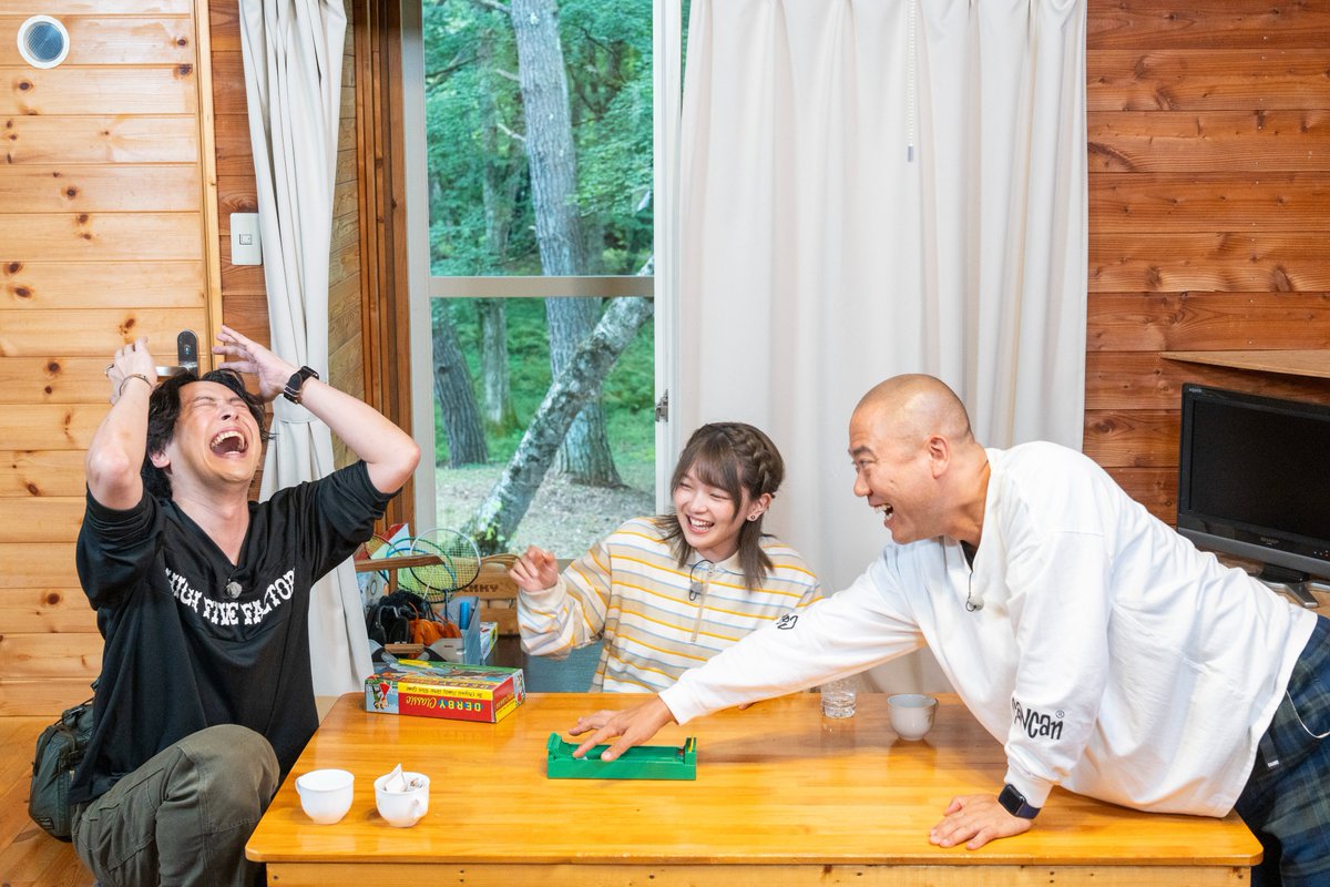 jsb3liveacc's tweet image. ◤  YouTube ◢
#山下健二郎

YouTube「 #ハピキャンチャンネル」に山下健二郎が出演分が公開中☑︎

コロコロチキチキペッパーズのナダルさん、福留光帆さんとの異色軽井沢旅YouTube特別編！

前編 youtube.com/watch?v=aUABlq…

後編 youtube.com/watch?v=HdMiFa…