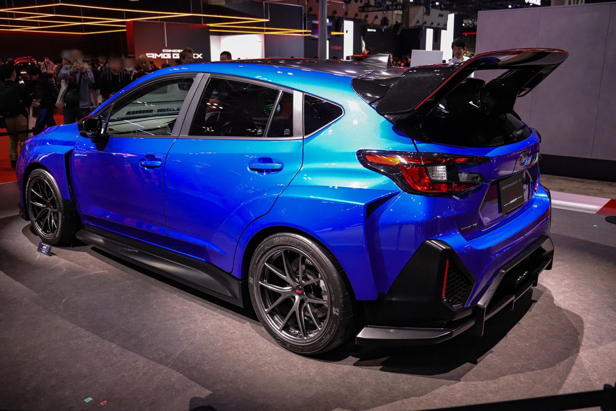 Japan Mobility Show見学して来ました。

一番気になっていた車両
『Performance-B STI concept』

ベースがGU系なこともあって、思ってたよりコンパクトな印象でした。

このまんま欲しい…笑