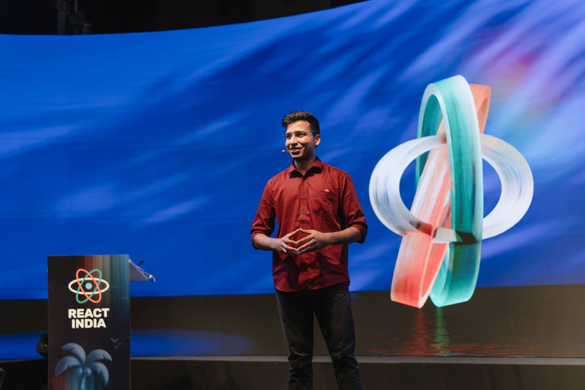 react_india's tweet image. Big love to our amazing host, @yashrajnayak 💫   

We’re so grateful for the positivity and charm you brought to the stage you made the experience unforgettable for everyone.  

#ReactIndia2025 #Community #Host #MC #TechEvents