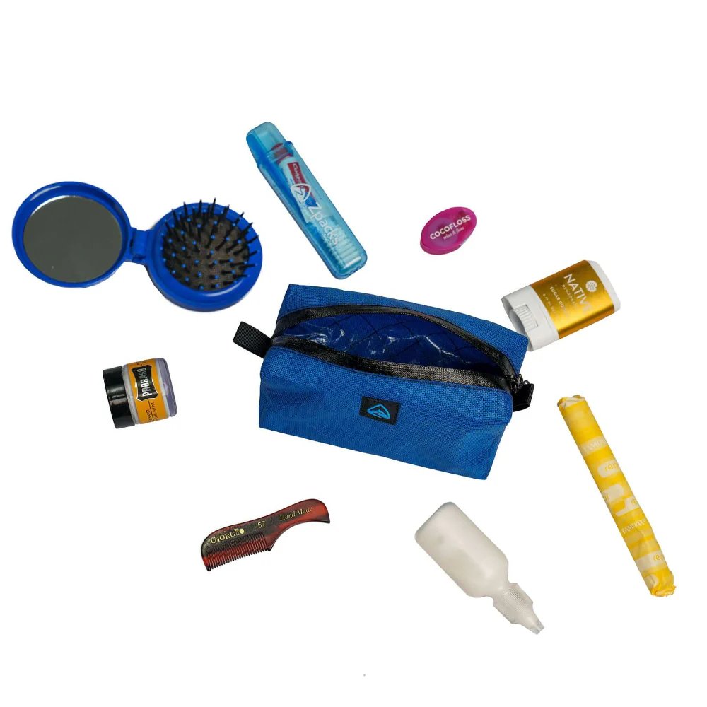 hinataストアの中の人達 tweet media