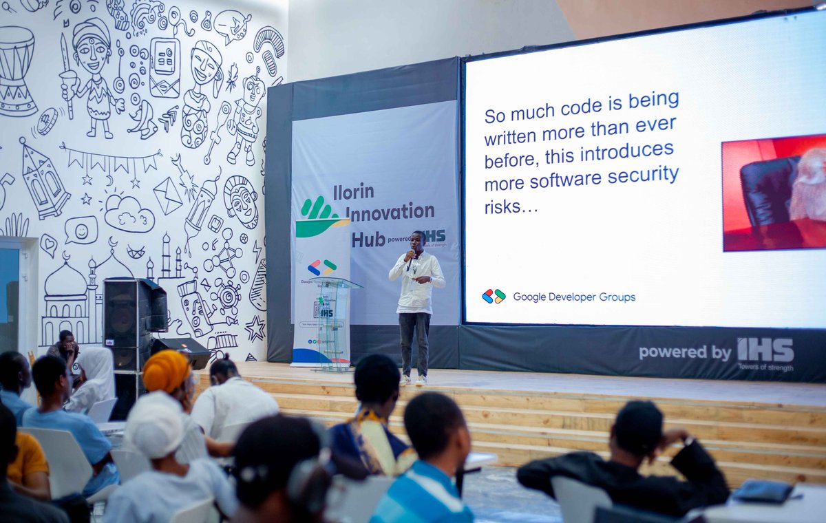 Mahmud🎭 #BwAIUnilorin26 tweet media