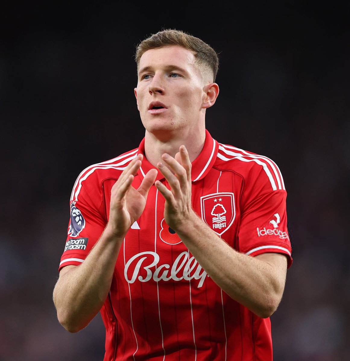 🔴 𝗠𝗔𝗡𝗖𝗛𝗘𝗦𝗧𝗘𝗥 𝗨𝗡𝗜𝗧𝗘𝗗 𝗘𝗦𝗧 𝗣𝗥𝗘̂𝗧 𝗔 𝗢𝗙𝗙𝗥𝗜𝗥 𝟲𝟴𝗠€ 𝗣𝗢𝗨𝗥 𝗘𝗟𝗟𝗜𝗢𝗧 𝗔𝗡𝗗𝗘𝗥𝗦𝗢𝗡 𝗖𝗘𝗧 𝗛𝗜𝗩𝗘𝗥 ! ❤️🔱

Ruben Amorim est « obsédé » par le joueur.

🗞️ <a href="/TEAMtalk/">TEAMtalk</a>