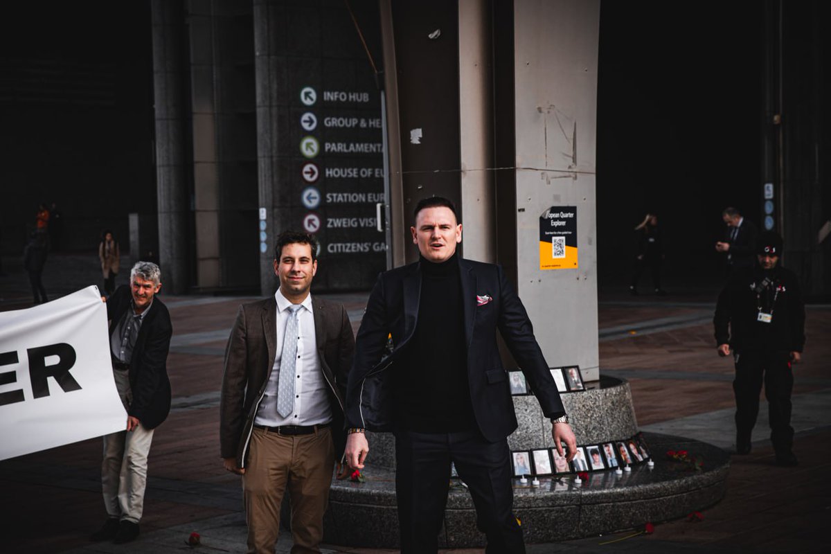 White lives matter! 
In Gedenken an die vergessenen Opfer! 💔🕯️
<a href="/TomaszFroelich/">Tomasz Froelich</a> 
<a href="/AfDimEUParl/">AfD im EU-Parlament</a> 
<a href="/ESNgroup_EU/">ESN Group</a>