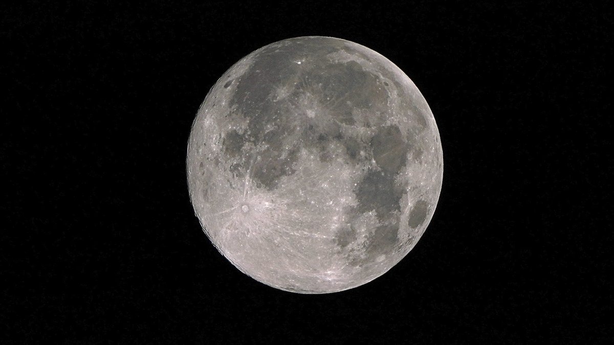 The Beaver Moon Supermoon! Just a few minutes ago looking up in North Carolina.