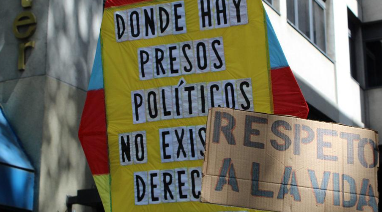 Más detenciones y condenas: perfeccionamiento de la represión en Venezuela

La represión digital se perfecciona en Venezuela con detenciones y condenas por expresión disidente, usando tecnología y leyes para silenciar.

Vía:<a href="/EfectoCocuyo/">Efecto Cocuyo</a> 
caleidohumano.org/mas-detencione…
