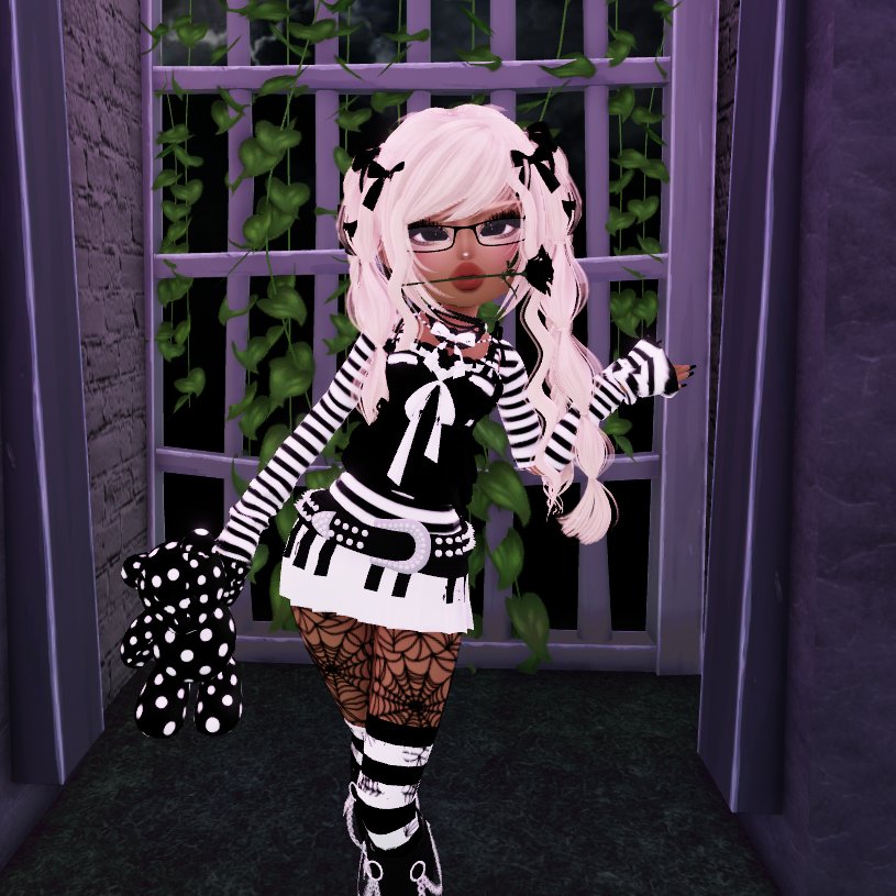 mugghed1_'s tweet image. been a hot minute since i played this game