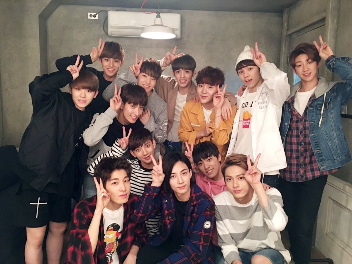 jajeanmyeon's tweet image. OT13🤍
#2025MAMAVOTE #SEVENTEEN