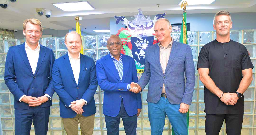 nigerianports's tweet image. CONSOLIDATING EFFICIENCIES FOR BERTHING ULTRA-LARGE CONTAINER CARRIERS (UCLVs) IN LAGOS PORTS:

Managing Director of the Nigerian Ports Authority, Dr. @Abudantsoho receives President, Africa-Europe for APM Terminals, Igor Van Den Essen, APM Maersk Representative for Africa, John…