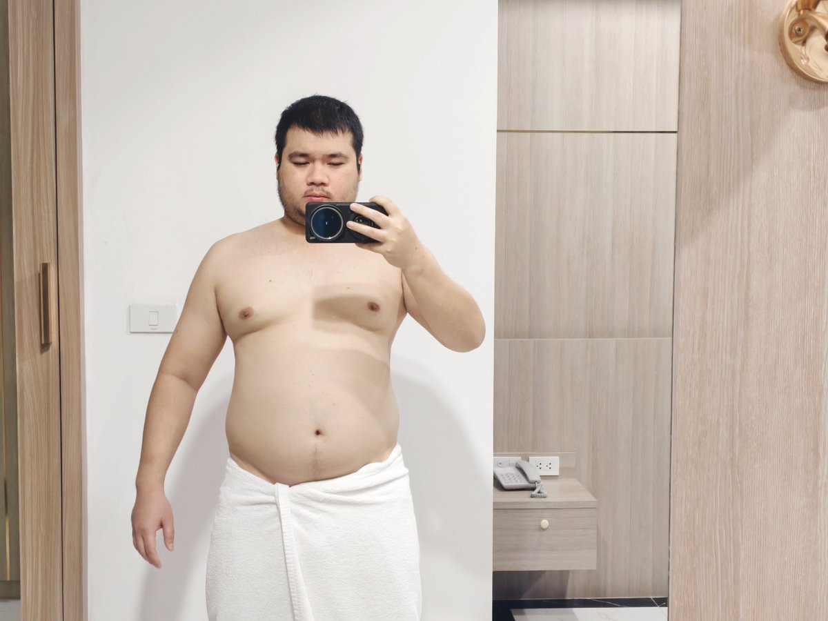 ddarkkmode's tweet photo. อ้วนจังเรา https://t.co/wGvgVivtjs