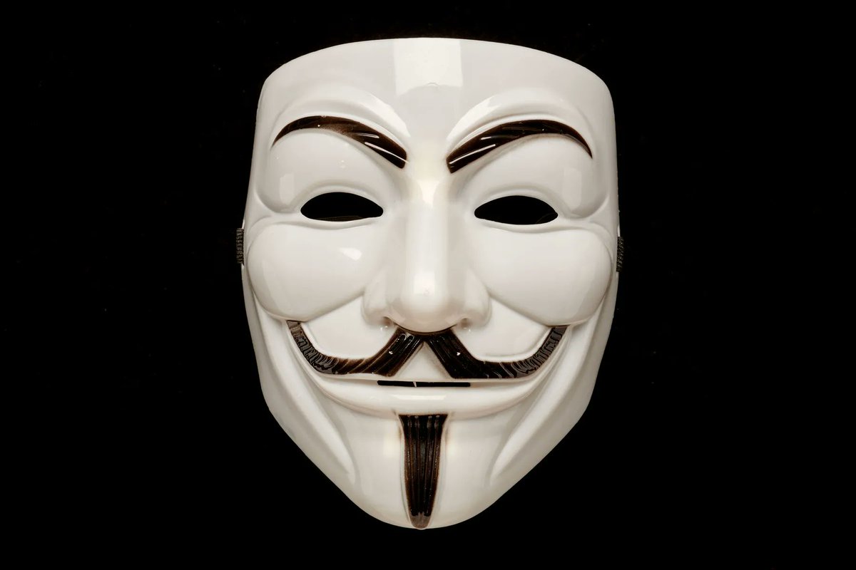 HulemandenDK's tweet photo. "People shouldn't be afraid of their government. Governments should be afraid of their people." #5ofNovember #VforVendetta https://t.co/fDKHn73QOQ