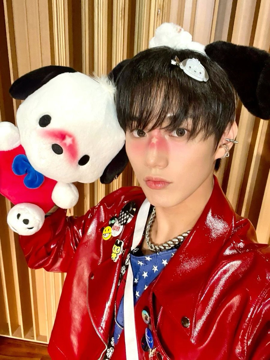 GYARUP1ECE's tweet image. haiii #p1htwt I’m a new p1ece and I just made this account!! I’m an intak bias :D I’m also a gyaru hence the username heh… be mutuals with me pls!! 🥹🩷