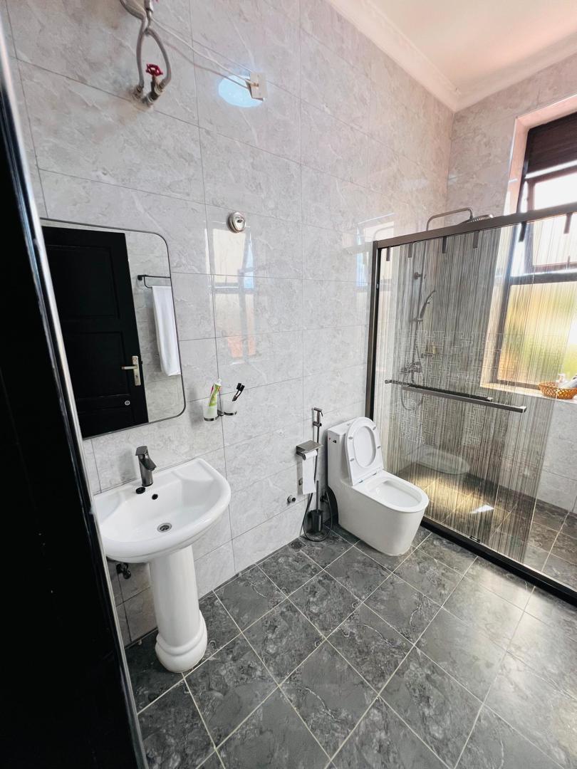 gibb_bruno's tweet photo. 1 bedroom Apartment 

Bunga 📍 

Ugx 180,000 per night 

Dm/Call 0783903309 for bookings https://t.co/snK7e5Fpf2