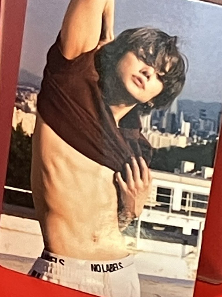 ROCKSTARYJ's tweet image. this is beyond my sanity