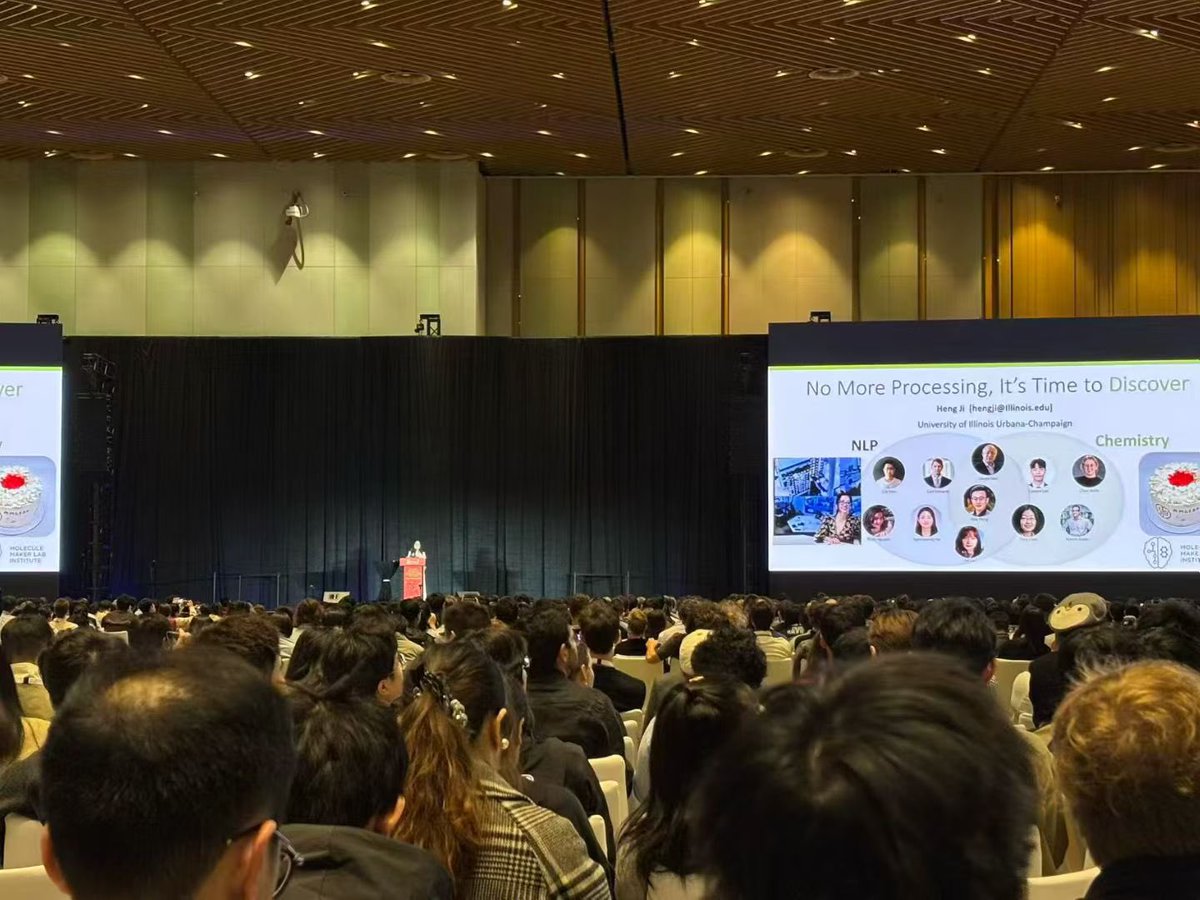 ManlingLi_'s tweet image. #EMNLP Keynote by @hengjinlp: 

No more Processing. Time to Discover!

AI for Science is just so exciting! Let us make LLMs discover like true scientists: Observe → Think → Propose and Verify

(A pity to miss the talk. Photo from @May_F1_ @emnlpmeeting )