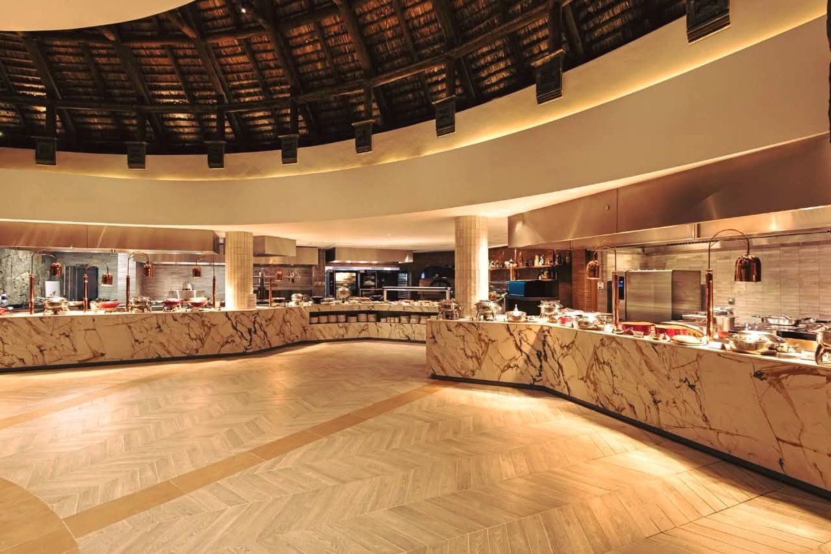 beachtag's tweet image. ✨Sensational Shandrani Beachcomber Resort &amp;amp; Spa ✨

Returning guests and first-time guests, at 
📍Shandrani Beachcomber &amp;amp; Spa
this festive and holiday season will get to experience the stunning new Shandrani Grand Port buffet restaurant and revamped beautiful public areas.