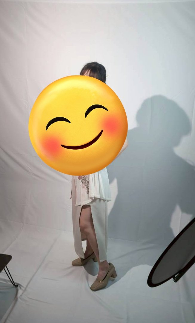 いつの間にか11月⁉️
いきなり寒くなって暖房をつけ始めました…！

さて、中の人が11月中旬に公演があるのでブロマイド撮影の様子をチラ見せ🤭
お世話になっているサークルさんや中の人の公演気になる〜ってファンの方はご連絡いただけたらこそっと情報教えますよ👄
寒さに負けず頑張ろうー！🔥