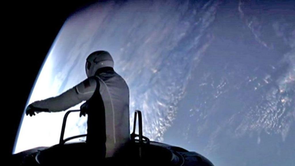 spacelaserinc's tweet photo. @PudknockerPilot @TheAKGuy @rookisaacman @realDonaldTrump are you retarded or something? https://t.co/0QgQFAO2tW