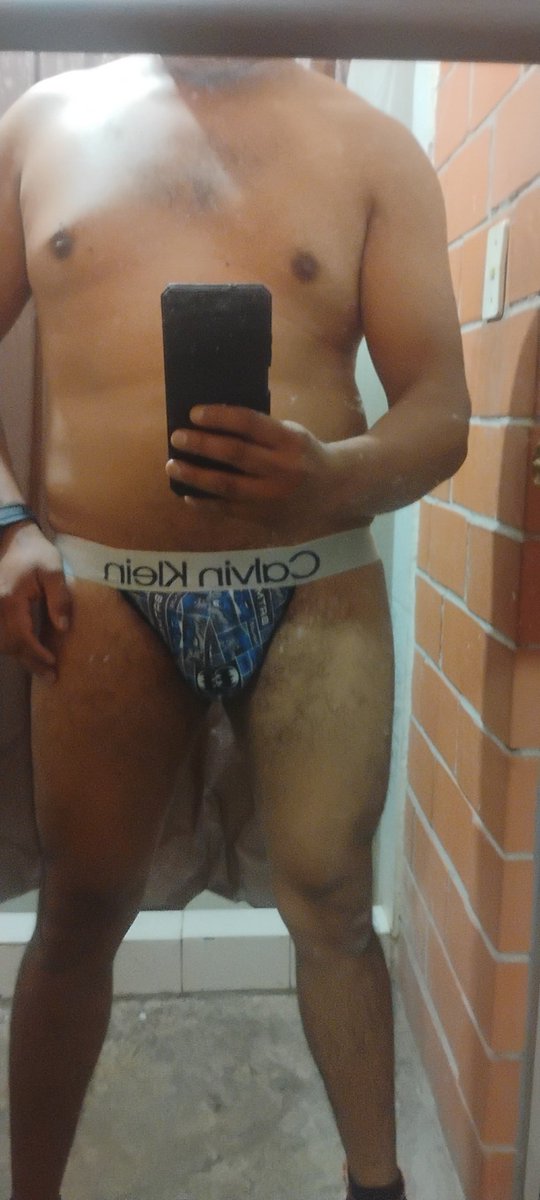 Edgarro14915389's tweet photo. Joy compré mi primer jockstrap , me causo tanto morbo hacerlo que no podía disimular 🍆 que opinan https://t.co/0XUkTHbyid