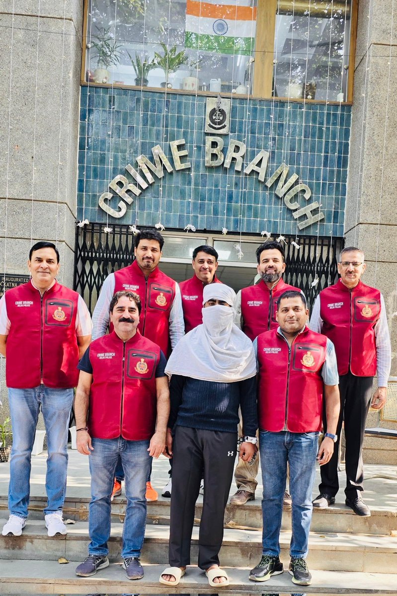 CrimeBranchDP's tweet photo. 🚨💥 NR–I, CRIME BRANCH NABD WANTED ACCUSED DECALRED PROCLAIMED OFFENDER IN TWO HEINOUS CASES! 💥🚨

👮‍♂️ He was arrested after a swift operation in Sonipat, Haryana!
📜 Wanted in:
 🔹 Abduction-cum-Murder Case (PS Bawana)
 🔹 Rape & POCSO Act Case (PS Kanjhawla)
📍 Also facing NBW in a CBT case, PS Sec. 53 Gurugram (HR); absconding for over a year.

💪 Successful operation led by Insp. Sanjay Kaushik, under ACP Ashok Kumar Sharma, overall supervision of DCP Sh. Pankaj Kumar.

🚨💥 NR–I, क्राइम ब्रांच ने दो जघन्य मामलों में घोषित अपराधी को दबोचा! 💥🚨

👮‍♂️ घोषित अपराधी को सोनीपत, हरियाणा में आधी रात को की गई सटीक कार्रवाई में गिरफ्तार किया गया।
📜 वांछित मामलों में –
 🔹 अपहरण व हत्या केस (थाना बवाना)
 🔹 बलात्कार व पॉक्सो एक्ट केस (थाना कंझावला)
📍 साथ ही गुरुग्राम (सेक्टर–53) के विश्वासघात केस में एनबीडब्ल्यू जारी; एक वर्ष से फरार था।

💪 सफल ऑपरेशन इंस्पेक्टर संजय कौशिक के नेतृत्व में, एसीपी अशोक कुमार शर्मा के अधीन तथा डीसीपी श्री पंकज कुमार के समग्र पर्यवेक्षण में अंजाम दिया गया।

https://t.co/ElUSE9ME74
#DelhiPolice #CrimeBranch
@DelhiPolice 🚔