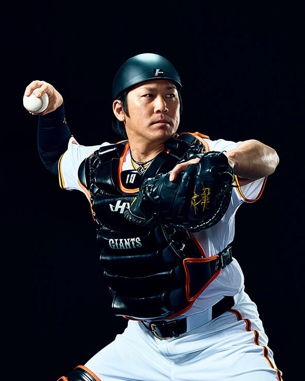 読売ジャイアンツ　缶バッジ　甲斐拓也選手　2点セット 読売ジャイアンツ 缶バッジ 甲斐拓也選手 2点セット 読売ジャイアンツ