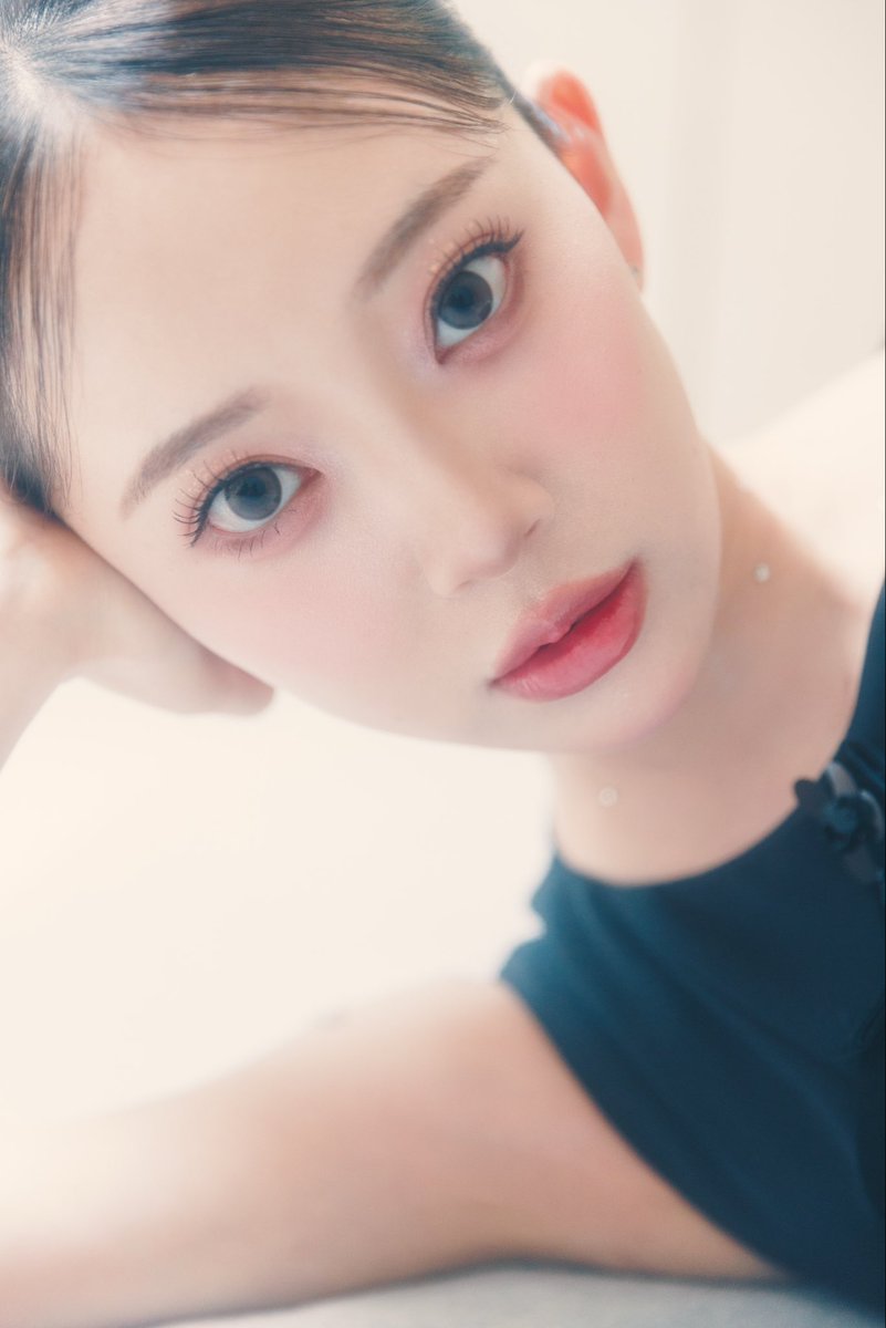 堀 未央奈 🎓 私服 tops @balenciaga skirt @zara #乃木坂46 #堀未央奈