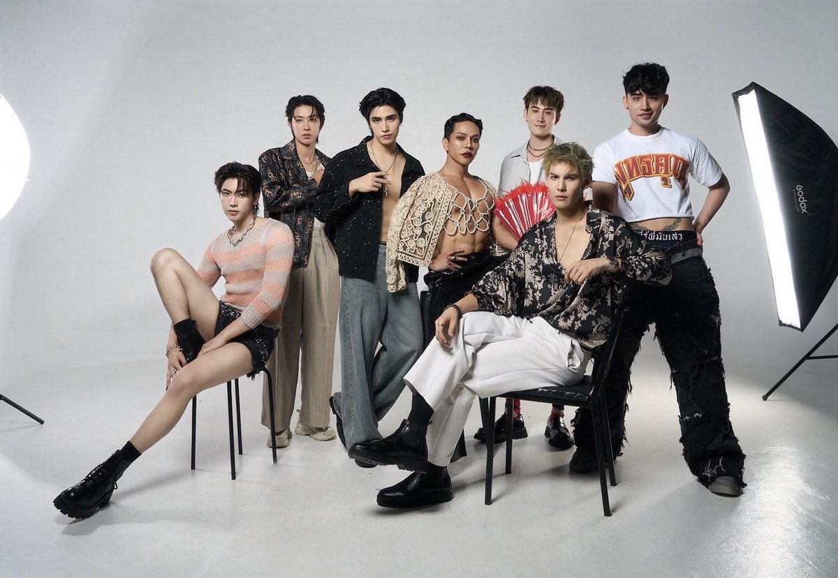 ทางนี้หยอดกระปุกวันละ10บาทละคะ รอไปเหมาดื่มน้องเฮนรี่ 

#รักแห่งสีลม #LoveofSilomTheSeries
#YYDSent #WeTVOriginal #WeTV #WeTVth