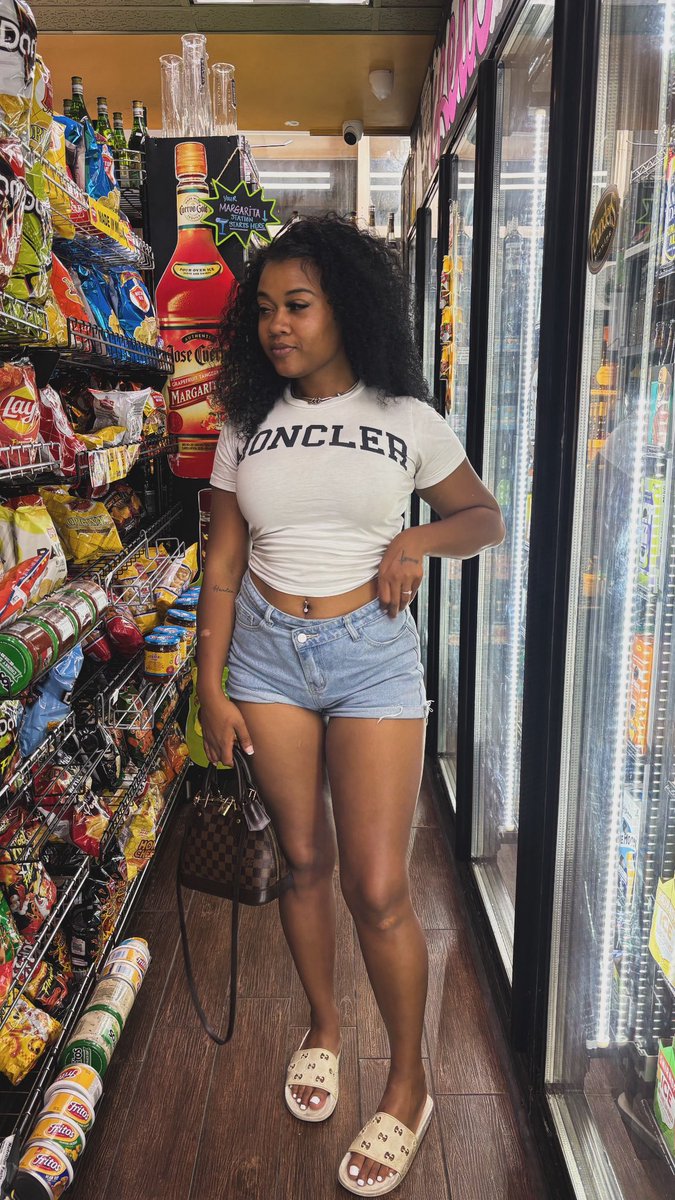 admirephal's tweet photo. missing summer. 🥲 https://t.co/TLlwsai1Rf