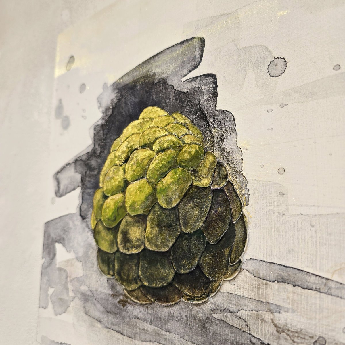 keikotaguchiArt's tweet photo. 個展展示作品の紹介
「sugarapple 」
273×273mm S3
熱帯・亜熱帯で採れる果物で、和名は釈迦頭やバンレイシ。東南アジアで出会いました。御釈迦様の頭のようだから釈迦頭。
https://t.co/FfTS2Juyvb
#個展 #日本画 #銀箔 #釈迦頭 #バンレイシ #japaneseart #japonism
@gallerycomplex https://t.co/61oykXn5rZ