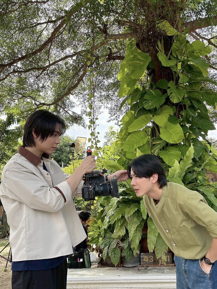 พี่ตากล้องคนนี้ใช้หน้าที่การงานในทางที่ชอบมากนะ #CatForCashQ18 

#CatForCash
#GMMTV