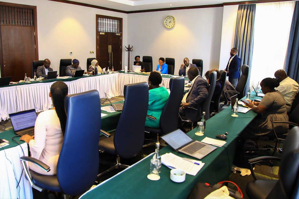 cscuuganda's tweet photo. The Research management Committee of the Ministry of Public Service  chaired by the PS held a planning retreat at Serena Hotel kigo from 28th to 31st October 2025.
#fyp #cscu #civilservicecollegeuganda #civilservicecollege #cscuganda #cscuuganda #civilservicecollegejinja https://t.co/ArQ8dzRQZu