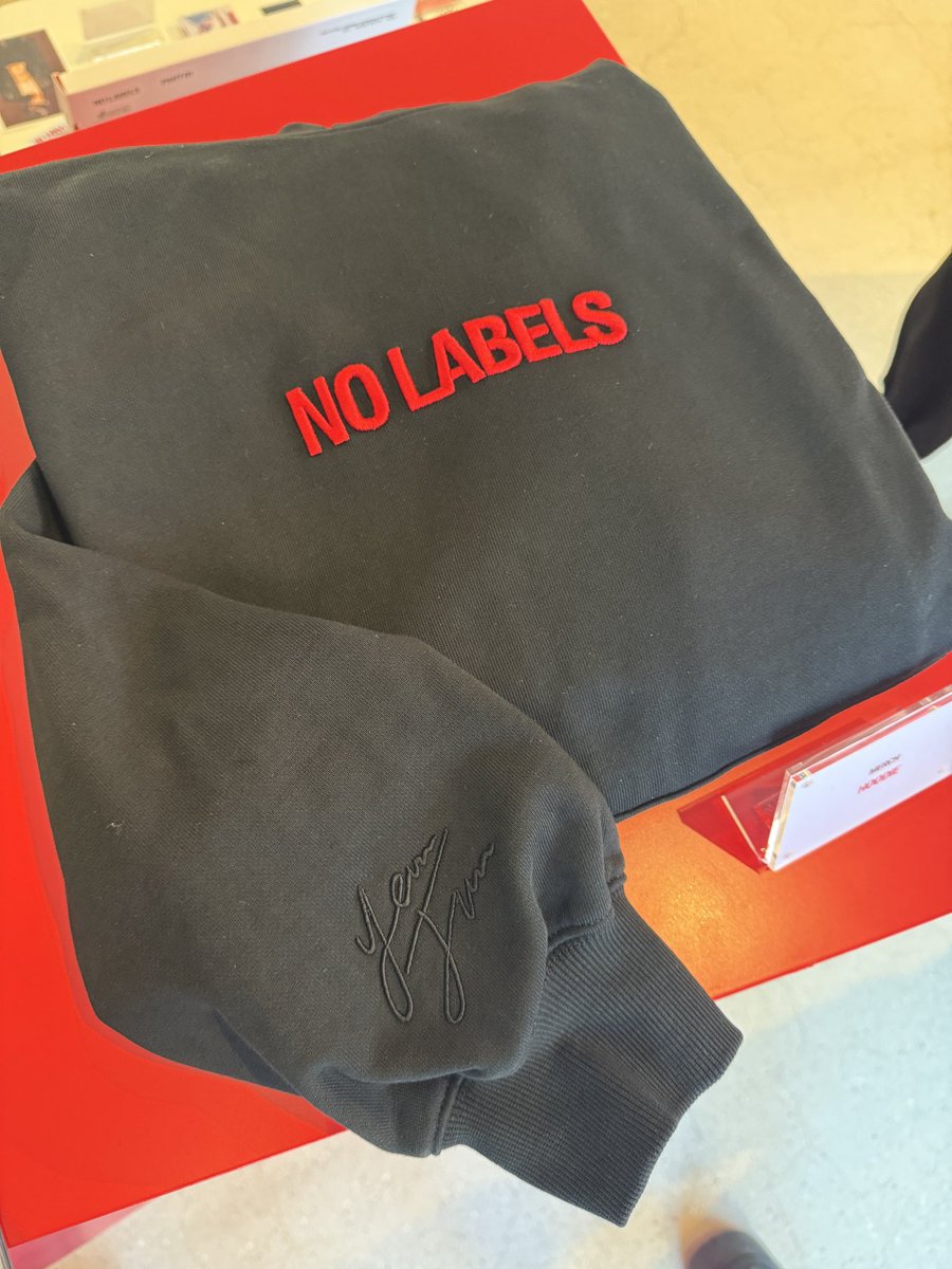 this no labels hoodie has yeonjun's signature on the sleeve