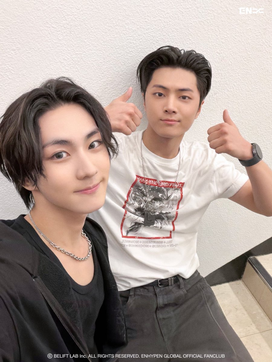 OMGG JAYWON SELCA 🤭😍 #야옹즈