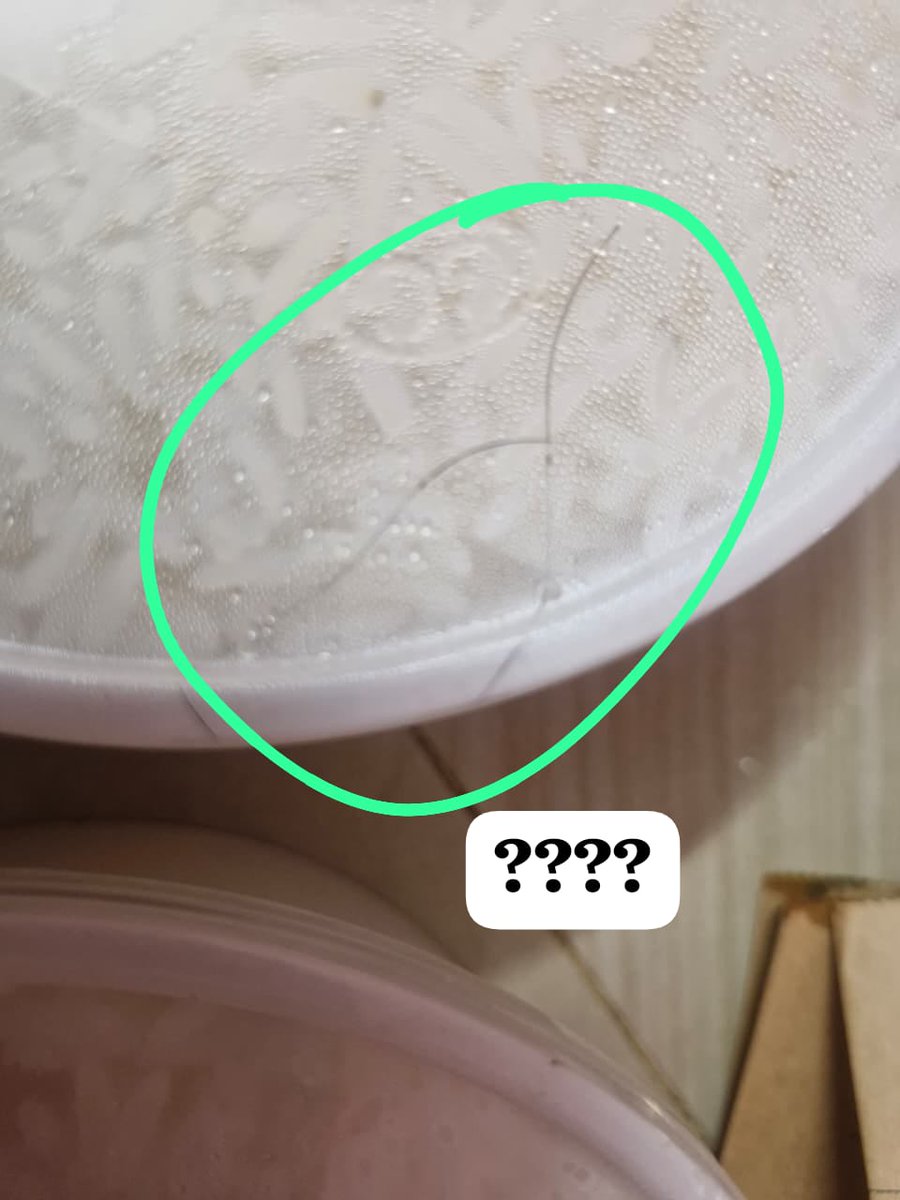 kavikasi's tweet photo. @zomato Refund Requested: Rs. 634/-Please do not force me to take this matter to the Consumer Grievance Commission. https://t.co/Q3mWSG9Ukm