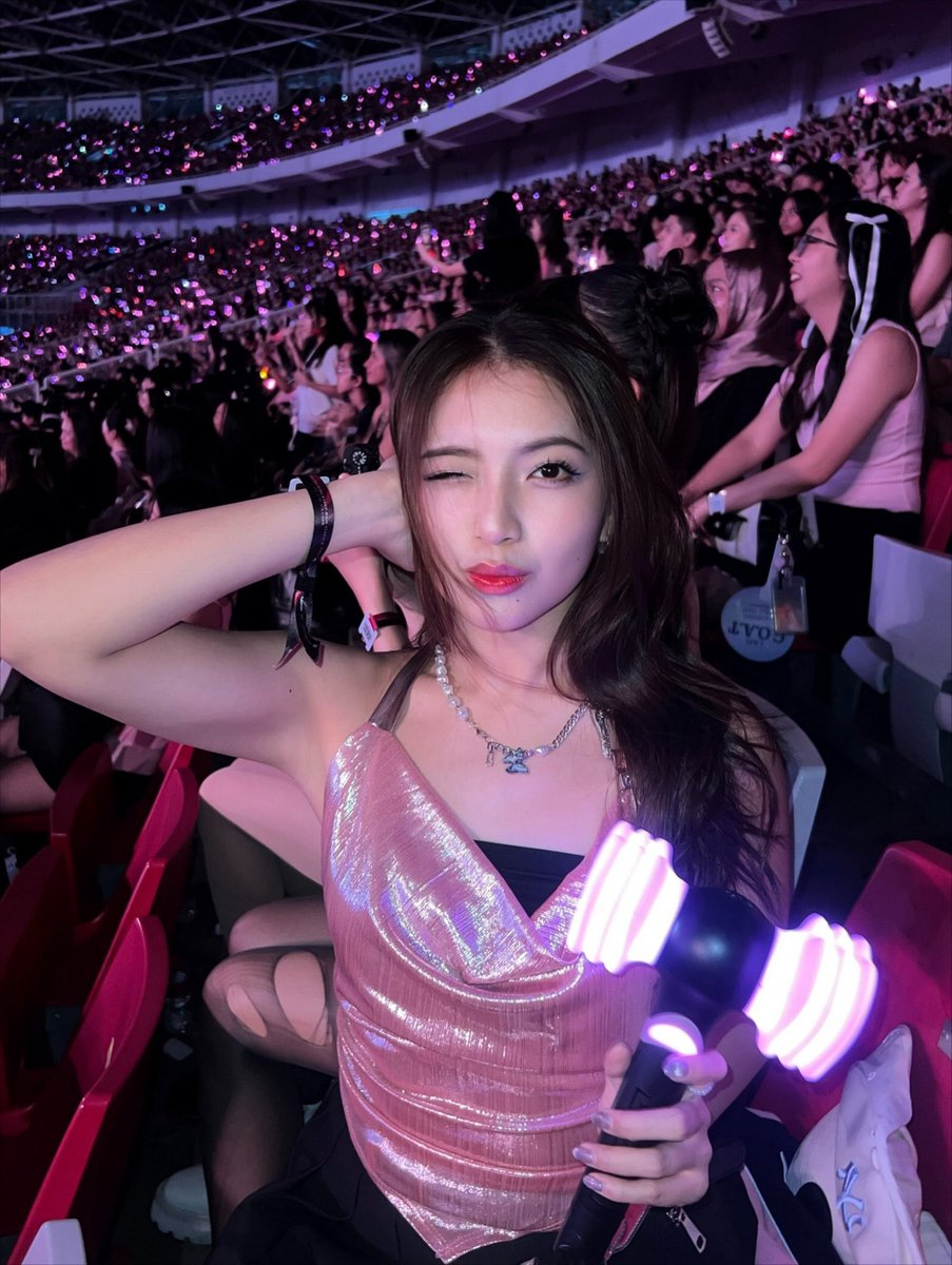 Beldan pastda yalangoch fotosuratlar Marina Alieva seks rasmlar