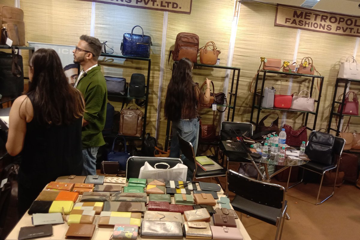 GUEST COLUMN | India’s Leather Industry Repositions as Global Buyers Converge on Kolkata

LINK: texfash.com/column/india-s…

#leatherindustry #globaltrade #kolkata #indianexports #sourcinghub #manufacturingindia #supplychain #sustainability #fashiontrade #textileindustry