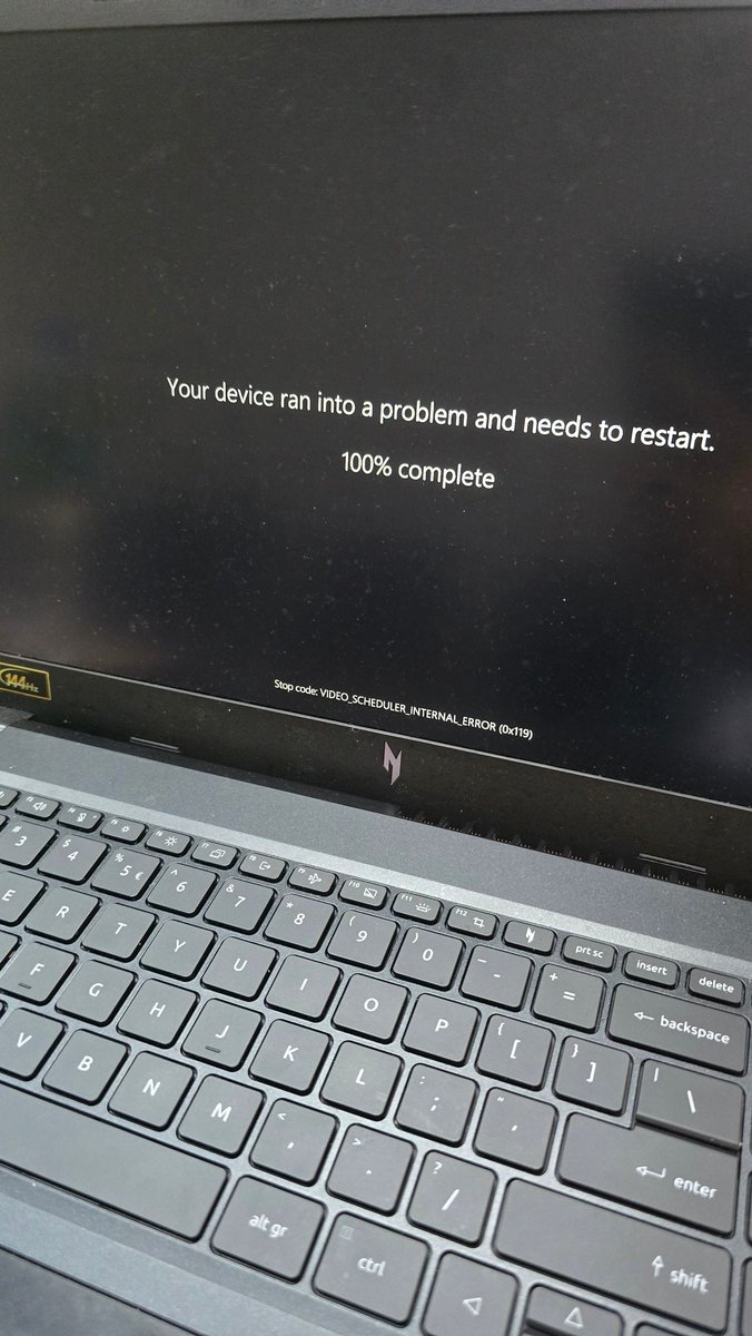 goheesheng's tweet image. New laptop coming soon?

#macbook #macbooksponsorme